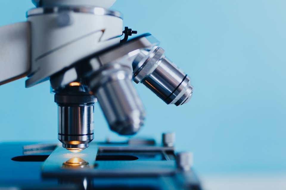 Comment optimiser l'utilisation des microscopes optiques